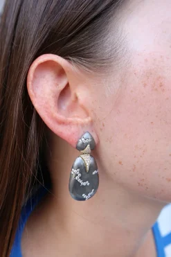 Crevice Diamond Earrings