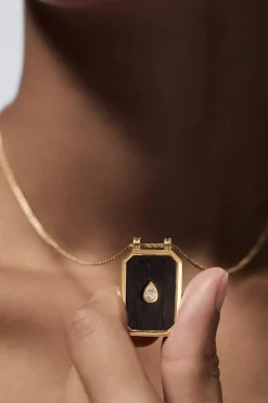Ebony Scapular with Pear Diamond