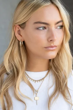 Hanging Envoy Curb Necklace