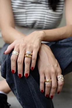 Ouro Diamond Band Ring