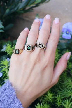 Spade Warisan Minor Emerald Signet Ring
